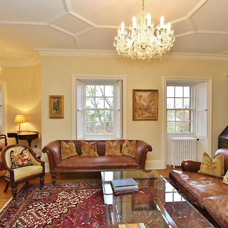 Ramsay Garden - Spacious 3-Bedroom Apartment Next To Edinburgh Castle Extérieur photo
