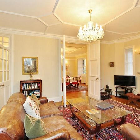 Ramsay Garden - Spacious 3-Bedroom Apartment Next To Edinburgh Castle Extérieur photo