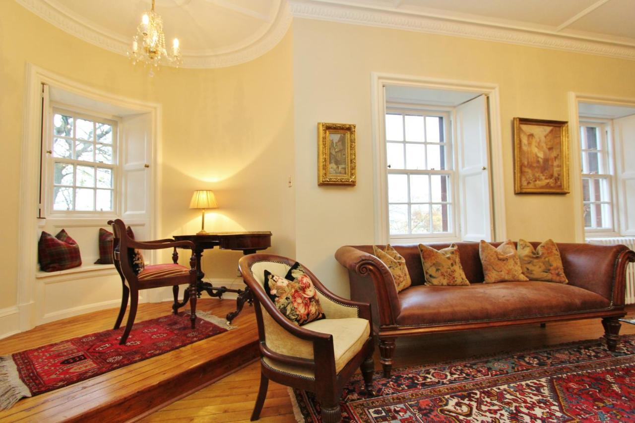Ramsay Garden - Spacious 3-Bedroom Apartment Next To Edinburgh Castle Extérieur photo