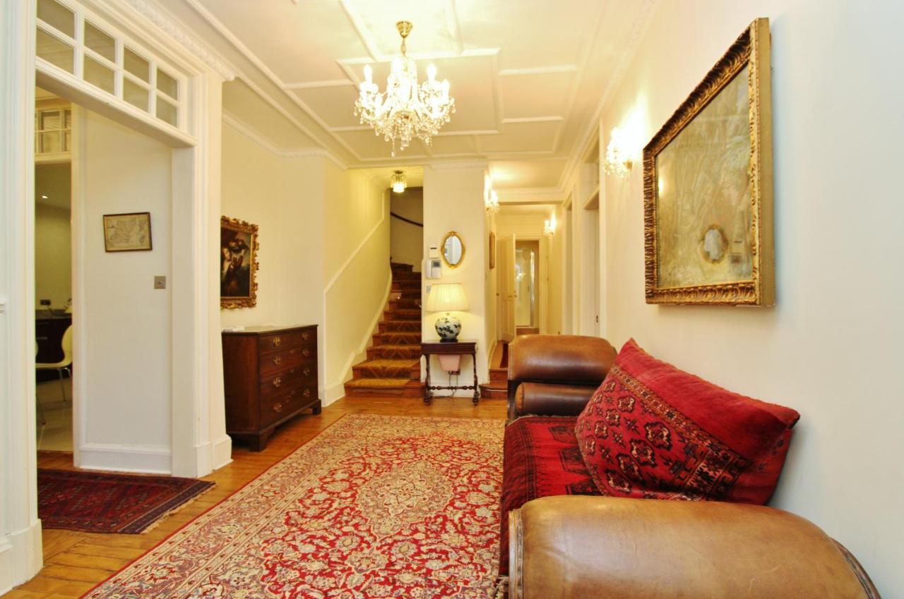 Ramsay Garden - Spacious 3-Bedroom Apartment Next To Edinburgh Castle Extérieur photo