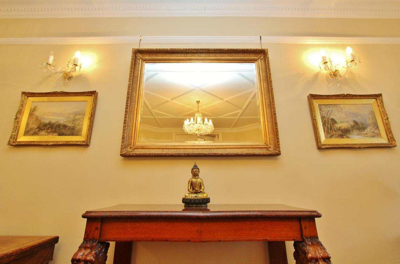 Ramsay Garden - Spacious 3-Bedroom Apartment Next To Edinburgh Castle Extérieur photo