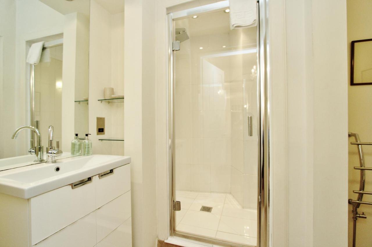 Ramsay Garden - Spacious 3-Bedroom Apartment Next To Edinburgh Castle Extérieur photo